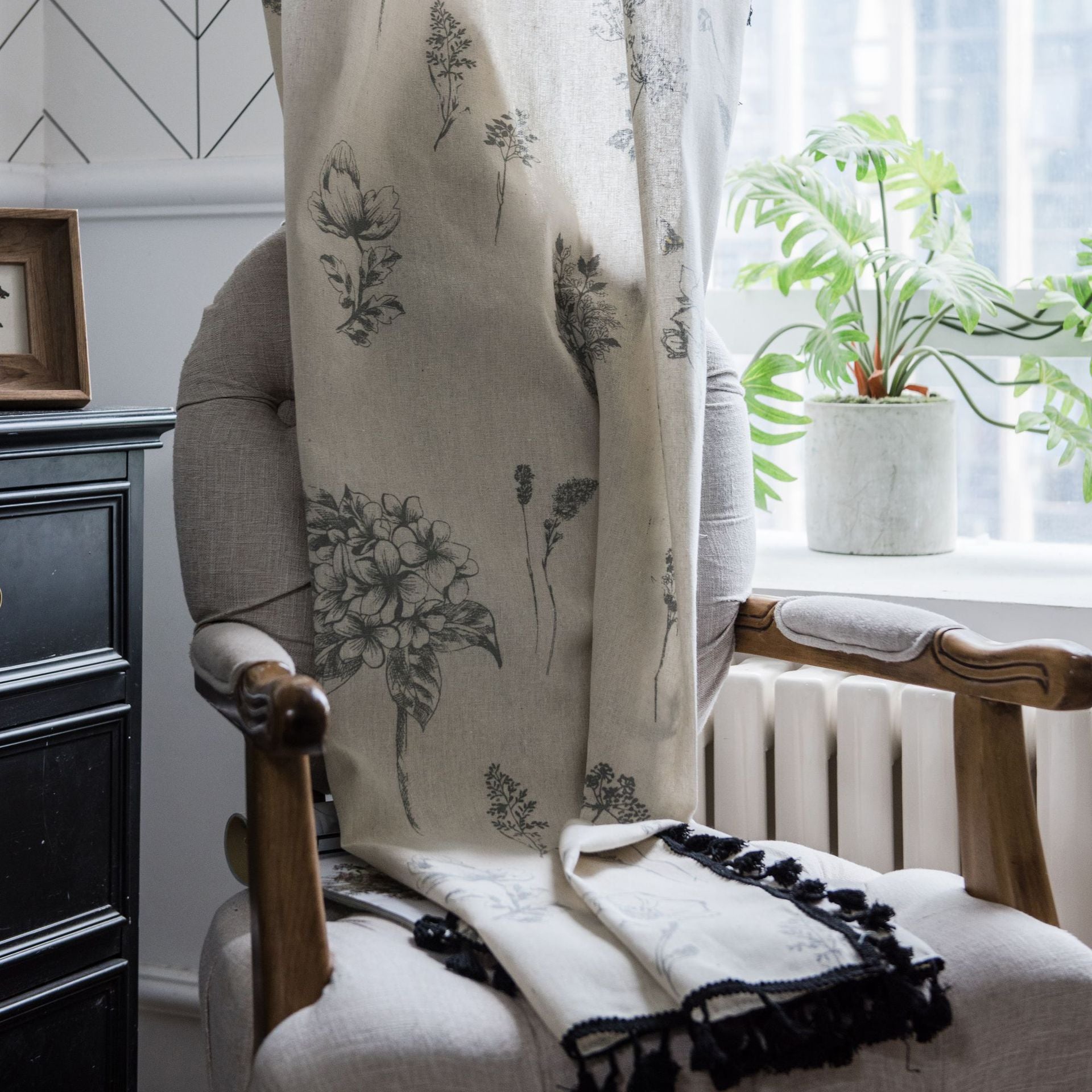 Curtain Shades Grey Flower Print Curtain Finished Black Tassel Pastoral Kitchen Curtain Floating Window Curtain