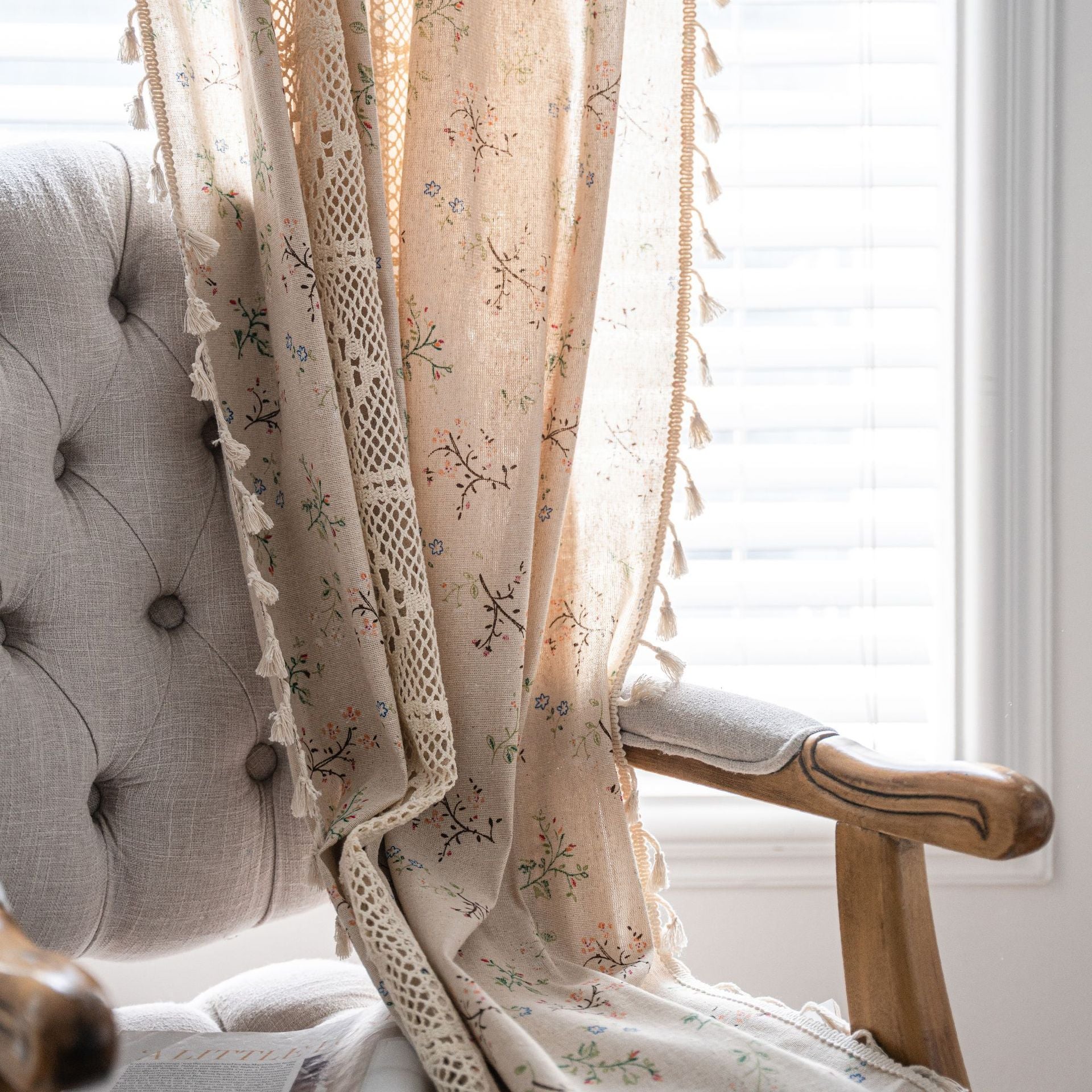 Curtain country style Curtain Finished Printed Hollow Stitching American Style Kitchen Curtain Semi-Shading Curtain Tassel