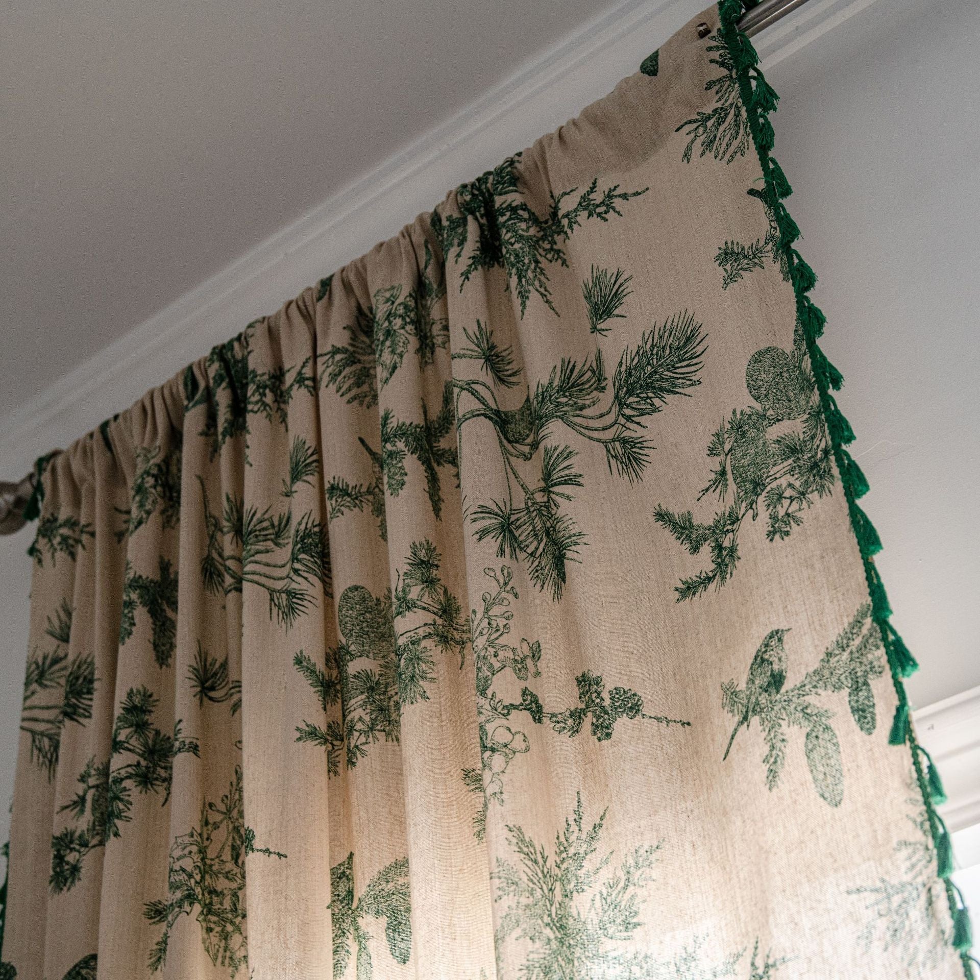 Curtain Finished Cotton and Linen Printed Green Pine Fruit Homestay Curtain Semi-Shaded Kitchen Curtain Bay Window Factory Straight